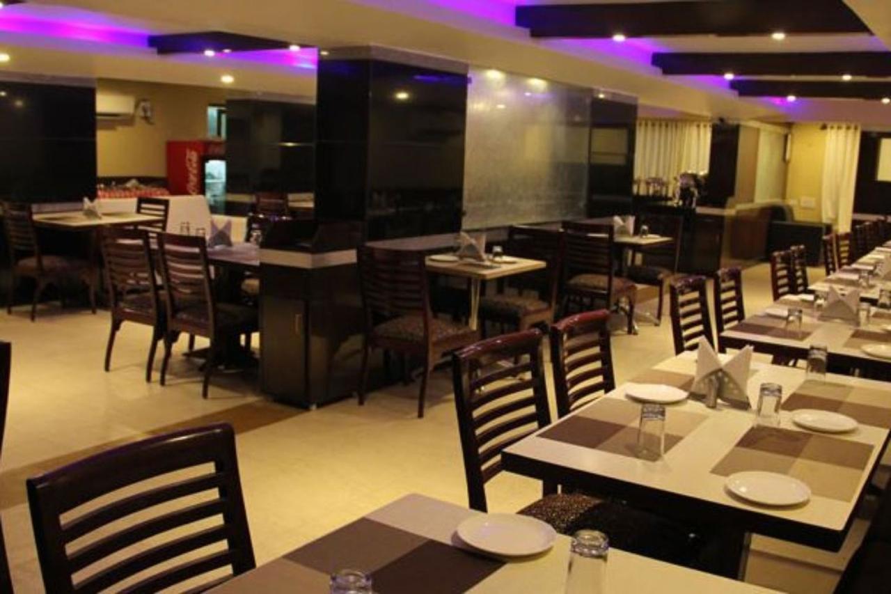 Hotel Parklane Haydarabad Dış mekan fotoğraf